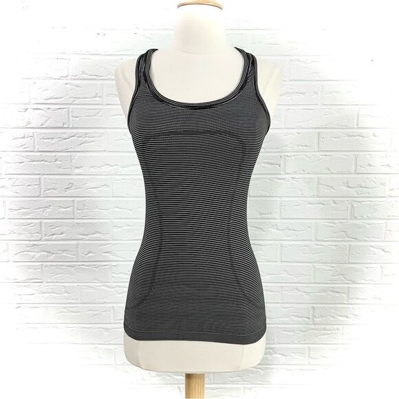 Lululemon Swiftly Tech Racerback Size 2 - Picture 1 of 4